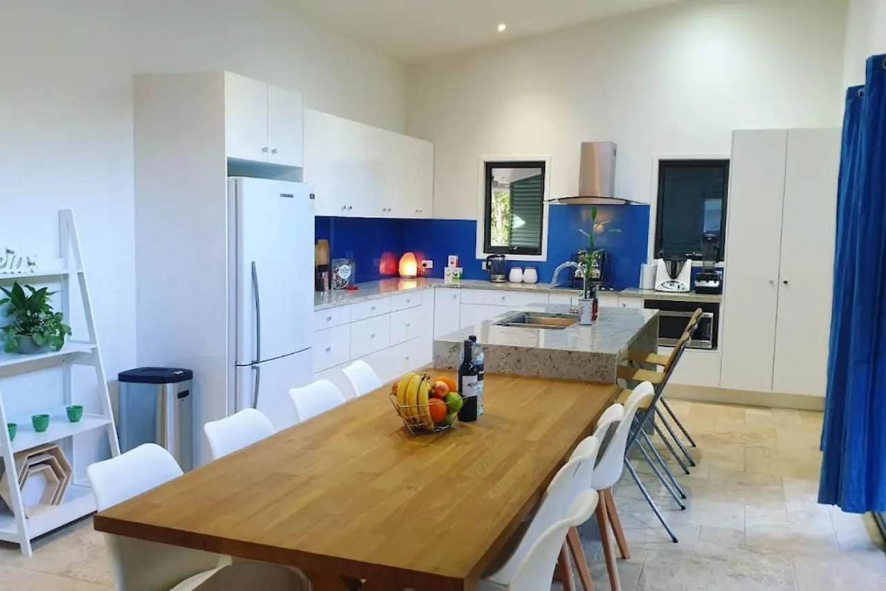 De Zen - Aussie World Holiday Group Venue Villa Palmview