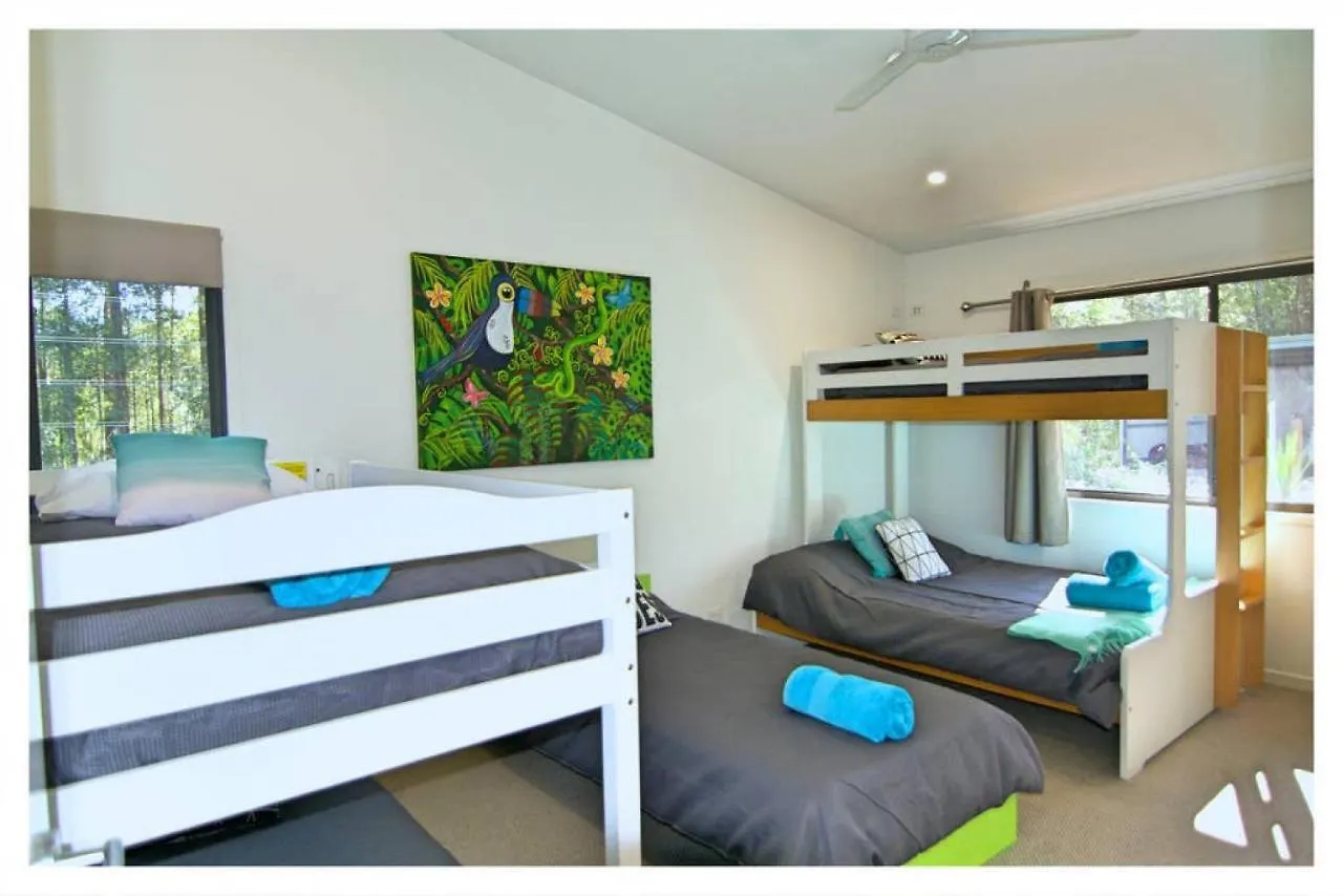 De Zen - Aussie World Holiday Group Venue Villa Palmview